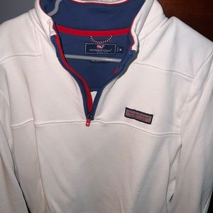 Vineyard vines quarter zip. Size medium